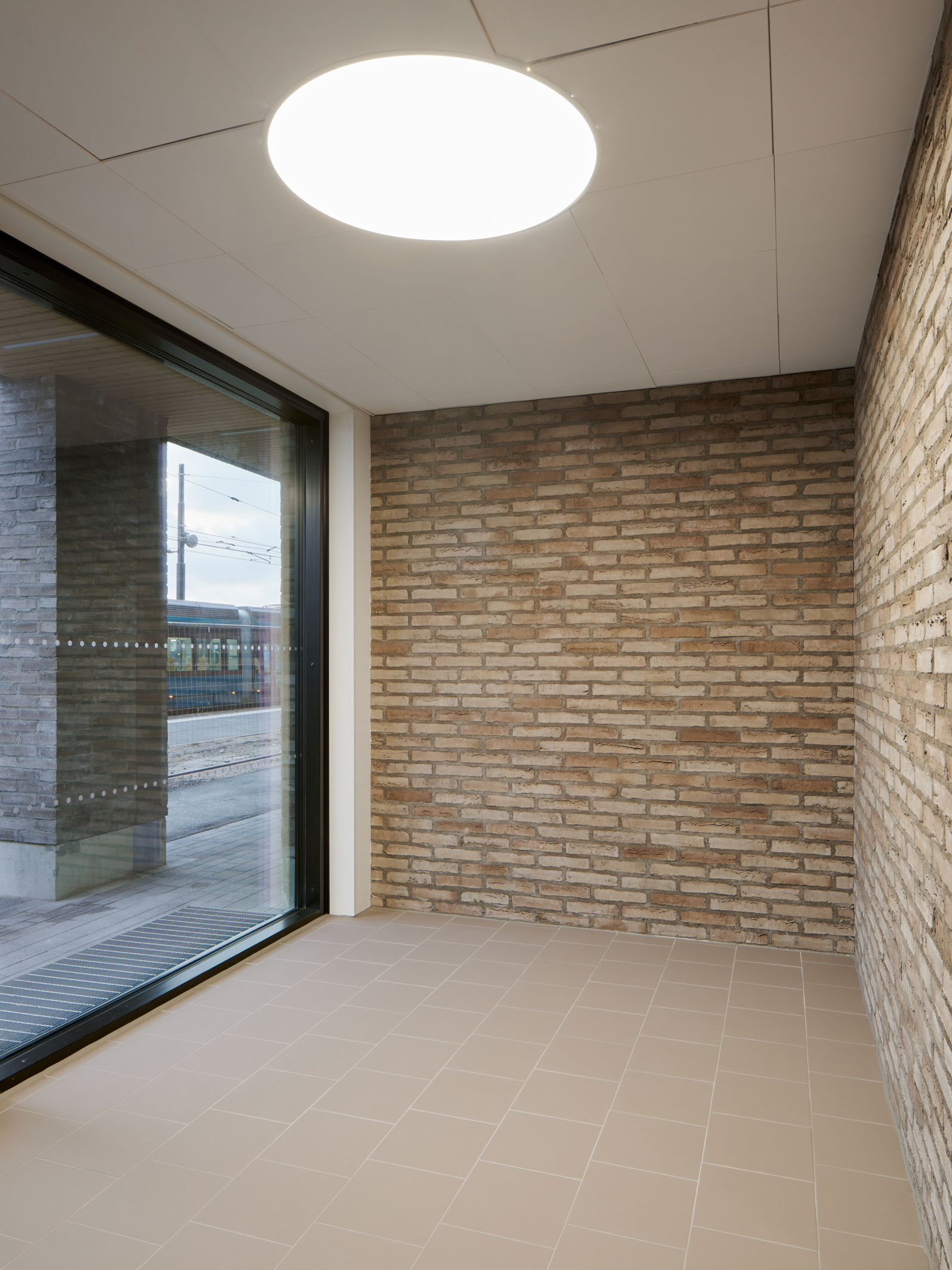 TU-251120-kakikello-037_w1596